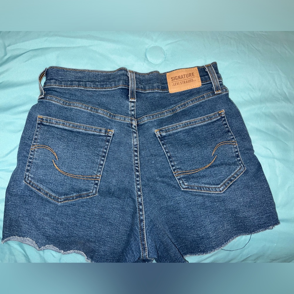 Signature Levi Strauss Cut Offs - Picture 2 of 4